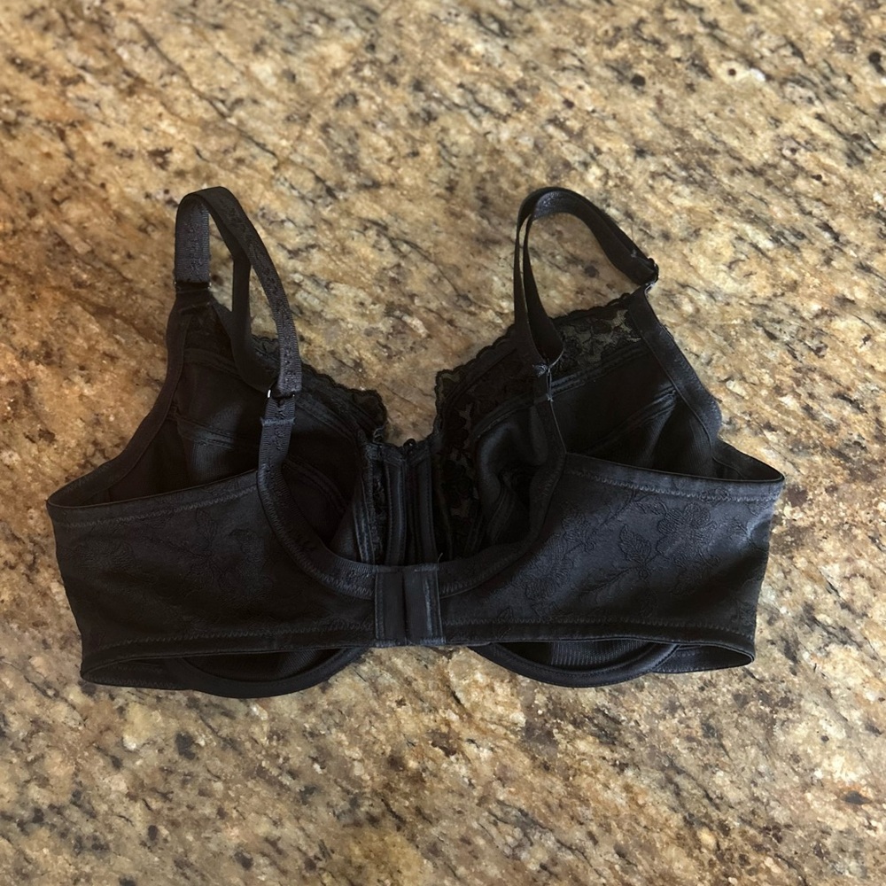 Wacoal Black Bra 36D - Picture 2 of 5